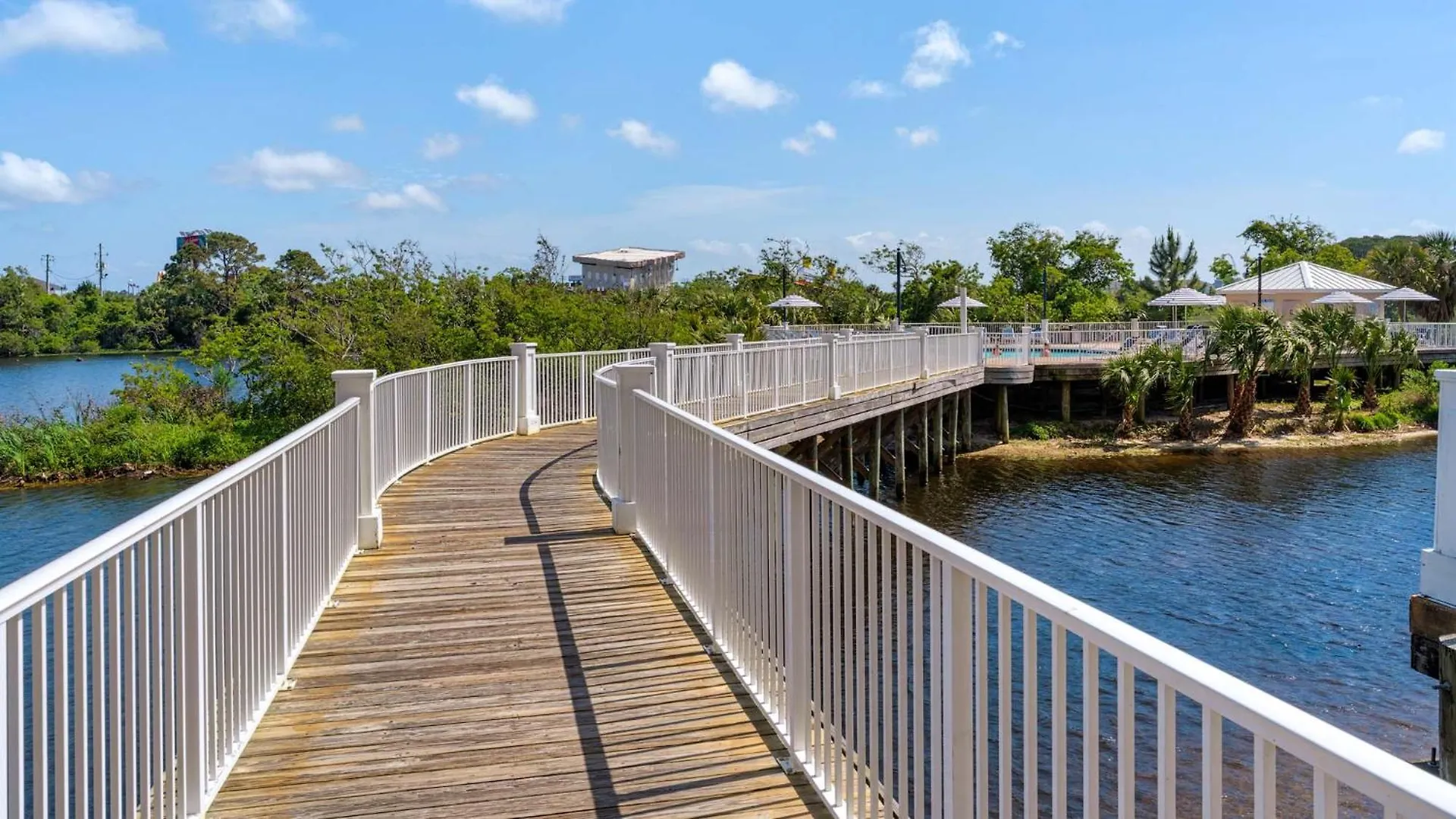 Laketown Wharf 729 - Paradise Retreat Panama City Beach 0*,  United States