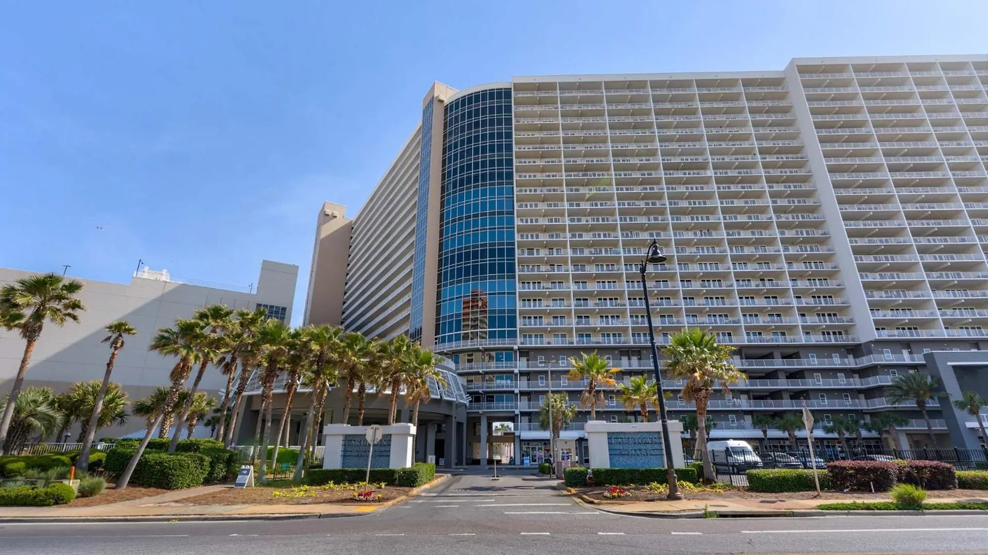 Laketown Wharf 729 - Paradise Retreat Panama City Beach United States